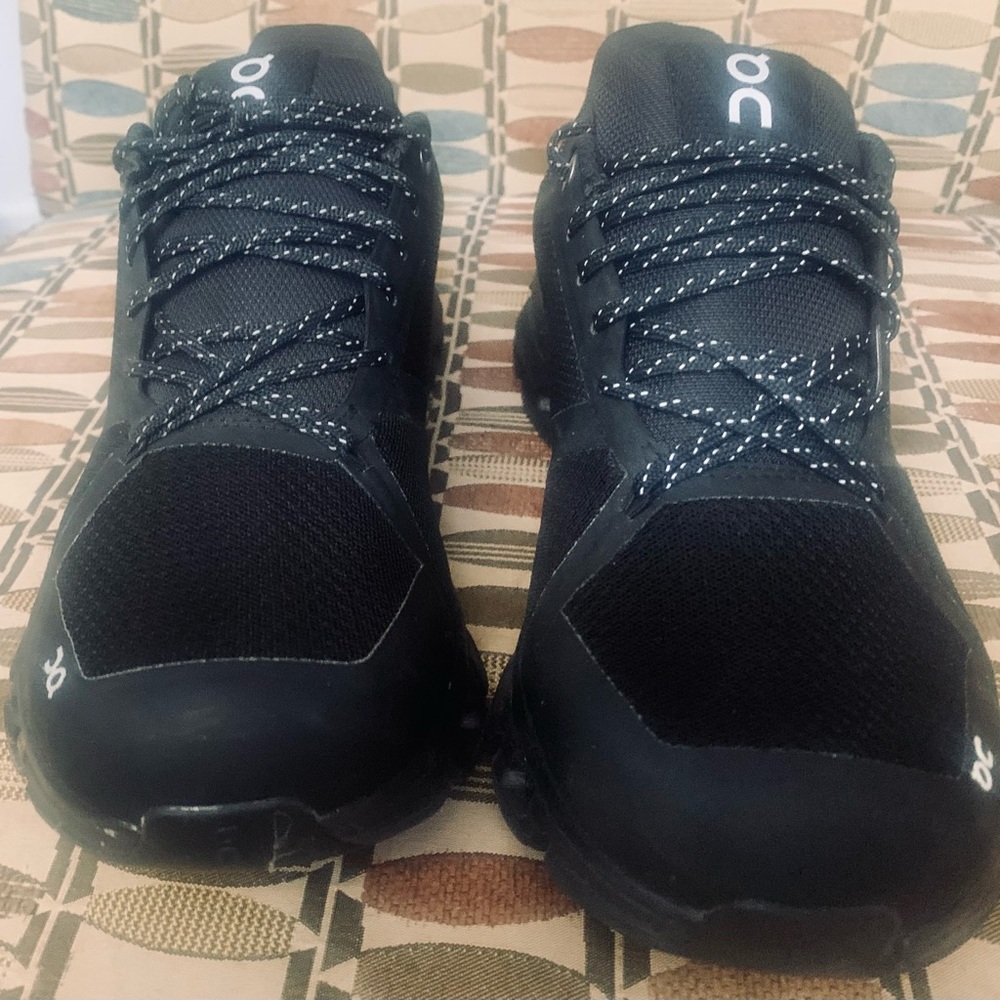 On Running, Women’s 8.5 Cloudflyer Waterproof. New in original box, unworn.